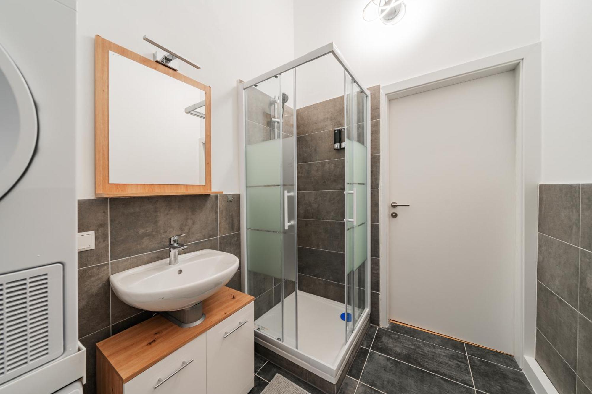 3 Bedrooms - 74Sqm - 10 Min. Inner City Вена Экстерьер фото